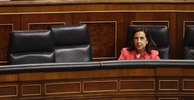 La ministra de Defensa, Margarita Robles, en la sesión de control al Gobierno en el Congreso. / EUROPA PRESS - EDUARDO PARRA