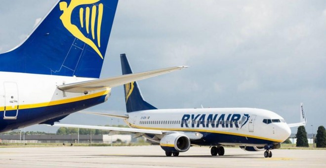 El acuerdo entre Ryanair y Sepla se produce después de las huelgas por parte de pilotos y tripulantes de cabina en varios países europeos - EFE