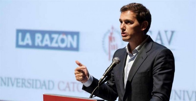 Albert Rivera durante su intervención en Ávila. (RAÚL SANCHIDRIÁN | EFE)