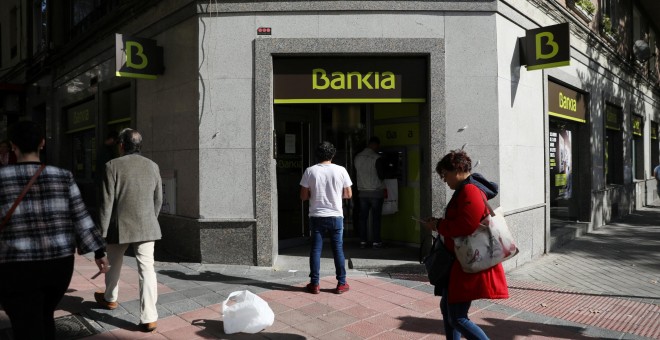Una sucursal de Bankia en el centro de Madrid. REUTERS/Susana Vera