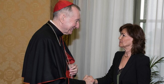 La vicepresidenta del Gobierno, Carmen Calvo, con el secretario de Estado vaticano, Pietro Parolin. EFE/Presidencia del Gobierno