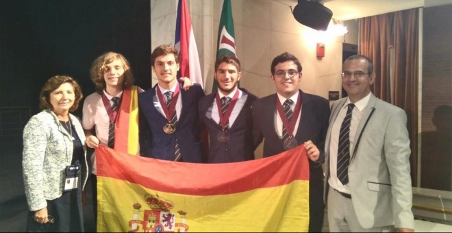 La delegación española participante en la Olimpiada Iberoamericana de Física. RSEF