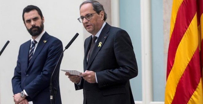 El president de la Generalitat, Quim Torra, i el del Parlament, Roger Torrent, en la compareixença conjunt per valorar les acusacions de la Fiscalia i l'Advocacia de l'Estat. EFE / Quique García.