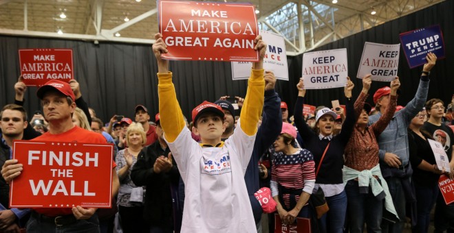 Seguidores de Trump en un acto de campaña en Cleveland, Ohio. - REUTERS