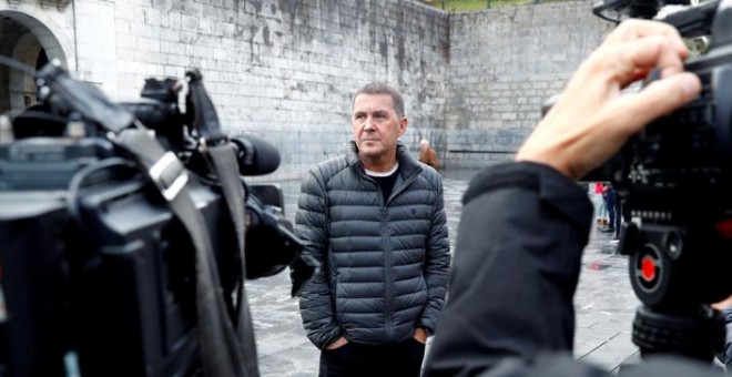 El coordinador general de EH Bildu, Arnaldo Otegi, en Elgoibar (Guipúzcoa). EFE/Juan Herrero