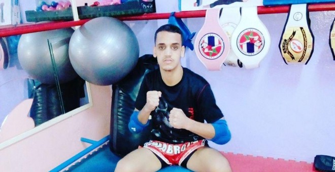 Ayub Mabruk, tres veces campeón de kick-boxing en Marruecos, en una foto de su muro de Facebook.