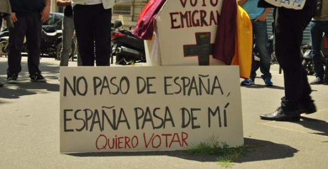 La reforma del voto exterior del PSOE impedirá el voto a cientos de miles de migrantes