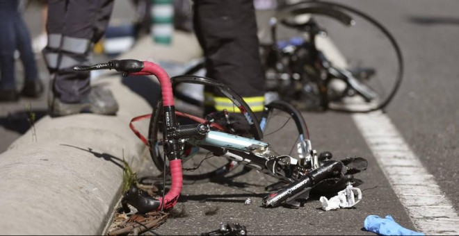 Bicicleta de un ciclista atropellado. (EFE)