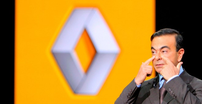 Foto de archivo del entonces presidente ejecutivo de Renault, Carlos Ghosn, durante la presentación mundial de varios modelos en el Salón Internacional del Motor en Fráncfort (Alemania) en septiembre de 2007. EFE/ Arne Dedert