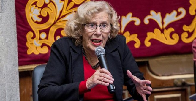 19/11/2018.- La alcaldesa de Madrid, Manuela Carmena, durante la presentación del proyecto de Presupuesto General del Ayuntamiento de Madrid para 2019. Consensuado con el Grupo Municipal Socialista, el proyecto pasará mañana por la Junta de Gobierno para