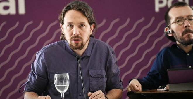 El secretario general de Podemos, Pablo Iglesias, y el secretario de organización y acción de gobierno, Pablo Echenique, en un Consejo Ciudadano Estatal / Daniel Gago - Podemos