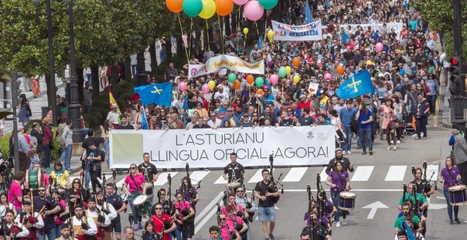 Manifestación celebrada el pasado mes de abril en Oviedo para reivindicar la oficialidad del bable. EFE/A. Morante