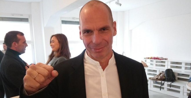 Varoufakis después de salir elegido como cabeza de lista del movimiento que él mismo funcó Movimiento Democracia en Europa | Twitter de DiEM25