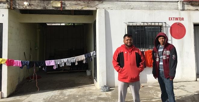 Jeffrey y Erik, dos hondureños veinteañeros de Choluteca, han decidido dar media vuelta y volver a su país.