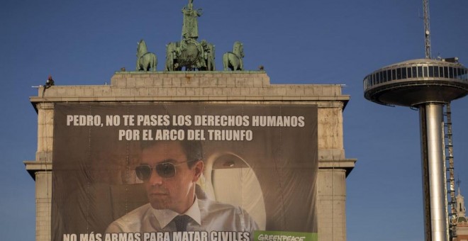 Cartel que han desplegado los activistas de Greenpeace en Madrid/GREENPEACE