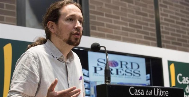 Pablo Iglesias, secretario general de Podemos, durante la presentación de su último libro, 'Nudo España', en Catalnuya / EFE