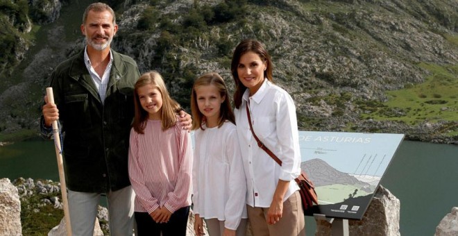 Imagen usada por la Casa Real para la felicitación navideña del rey Felipe VI, la reina Letizia y sus hijas.