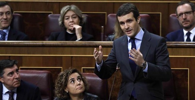 El líder del PP, Pablo Casado, durante su intervención en la última sesión de control al Ejecutivo del año. - EFE