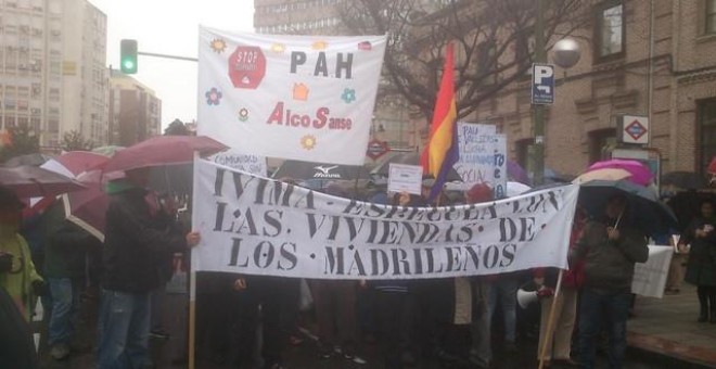 Manifestantes denunciando la situación del IVIMA, en una foto de archivo | EP