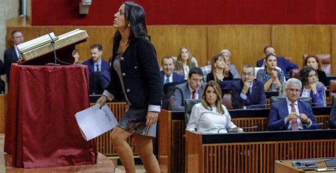 La diputada almeriense de Ciudadanos Marta Bosquet momentos antes de prestar juramento como nueva presidenta de la Cámara andaluza. (JULIO MUÑOZ | EFE)