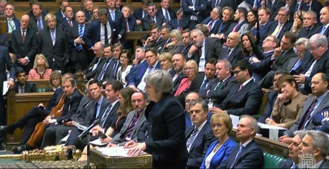 El Parlamento británico tumba el acuerdo del brexit propuesto por Theresa May. / EFE