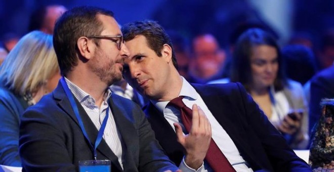 Maroto y Casado, durante la Convención Nacional del PP. EFE/Chema Moya