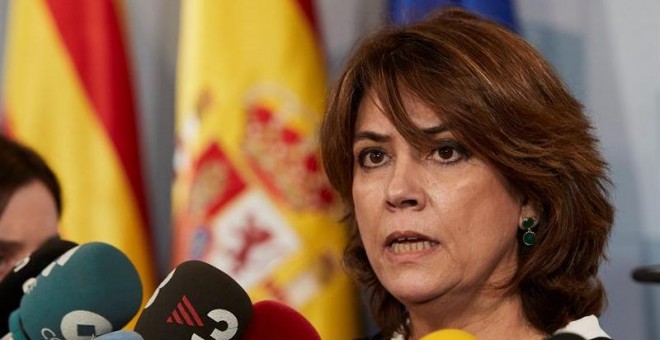 La ministra de Justicia, Dolores Delgado, ha asegurado que las actuales multas para los delitos sexuales más leves desaparecerán y pasarán a ser penas de prisión. | Alejandro García / EFE