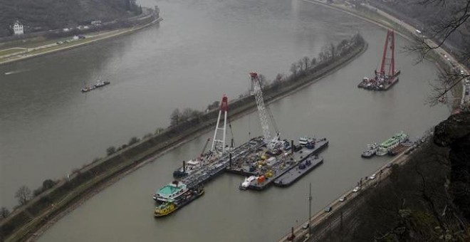 Barcos en el río Rin, en una imagen de archivo. / REUTERS