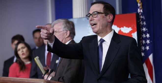 Steven Mnuchin, secretario del Tesoro, habla durante una conferencia de prensa en la sala Brady de la Casa Blanca. /EFE