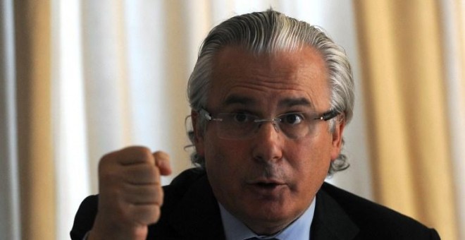 Baltasar Garzón, en una conferencia en Montevideo. — Miguel Rojo / AFP