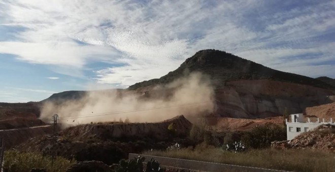 Las nubes de polvo de sílice pueden causar enfremedades respiratorias graves