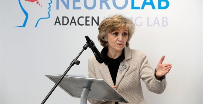 La ministra de Sanidad, Consumo y Bienestar Social, María Luisa Carcedo, durante la inauguración del Living Lab de la Asociación de Daño Cerebral de Navarra, un espacio de innovación, investigación y prueba de productos y servicios relacionados con la reh