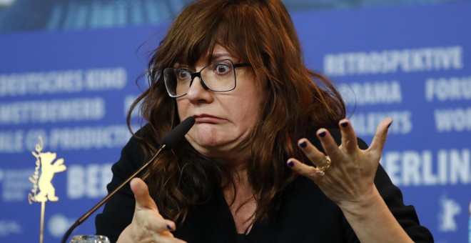 La directora de cine española Isabel Coixet da una rueda de prensa para presentar la película 'Elisa y Marcela' en el ámbito del 69º Festival Internacional de Cine de Berlín, que compite en la sección oficial del certamen. REUTERS/Fabrizio Bensch