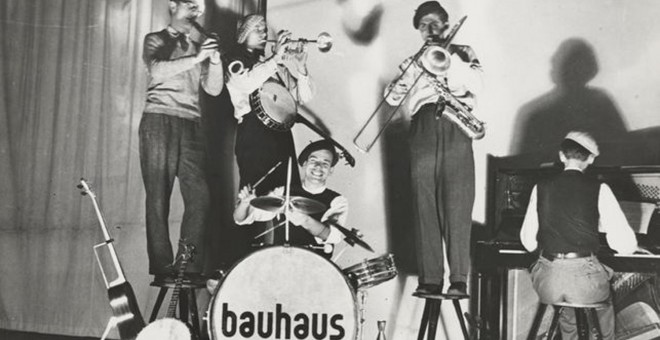 El grupo 'The bauhauschapel' durante un concierto celebrado en Dessau en 1930 © BAUHAUS-ARCHIV BERLIN