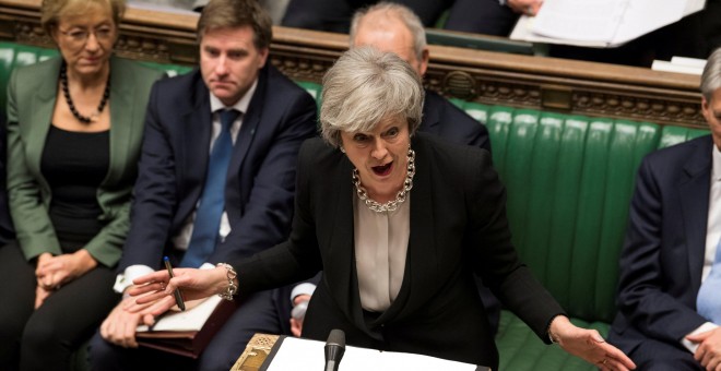 La primera ministra británica, Theresa May durante el debate del llamado 'plan B' sobre el brexit en el Parlamento el pasado mes de enero. REUTERS