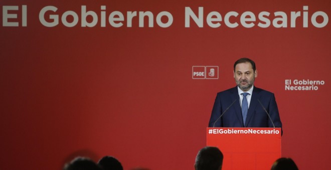 El secretario de Organización del PSOE y ministro de Fomento, José Luis Ábalos, durante la rueda de prensa posterior a la reunión de la Ejecutiva Federal de la formación en Madrid. EFE/Ballesteros