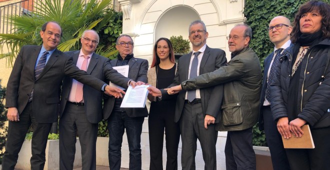 Un grupo de juristas especializados en tecnología y varias asociaciones de usuarios han pedido al Defensor del Pueblo que lleve al Tribunal Constitucional un precepto introducido recientemente en la Ley Electoral (LOREG) a través de la nueva Ley Orgánica