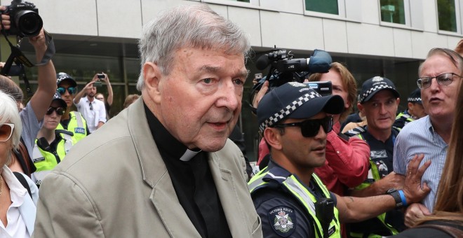 El cardenal australiano George Pell llega a la Corte este martes en Melbourne (Australia) | EFE/ David Crosling