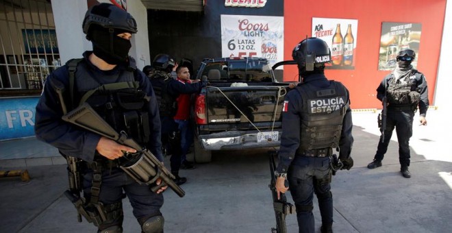 La Policía mexicana, en el estado de Sinaloa este viernes. REUTERS/Daniel Becerril