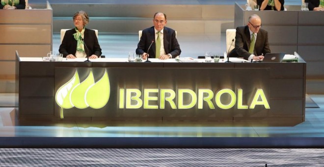 El presidente de Iberdrola, Ignacio Sánchez Galán, durante la Junta de Accionistas de la eléctrica en Bilbao. EFE/Luis Tejido.