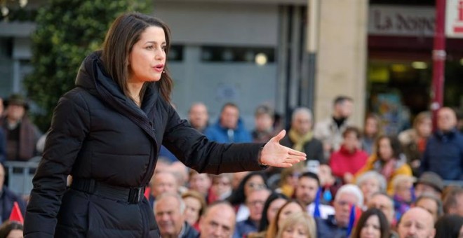 Inés Arrimadas en un reciente acto electoral. (EFE)