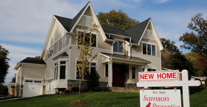 Casa en venta en la localidad de Vienna, en las afueras de Washington. REUTERS / Larry Downing