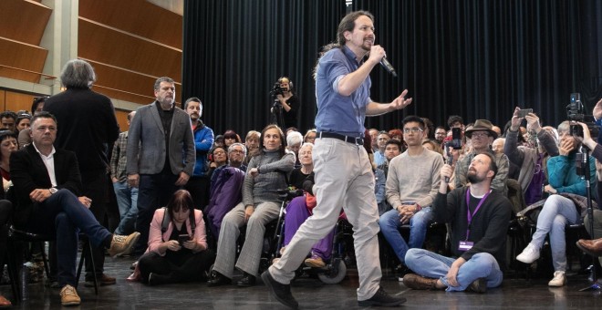 El candidato de Unidas Podemos a la Presidencia del Gobierno, Pablo Iglesias, durante su participación en Zaragoza en un 'Encuentro con la gente'. EFE/Javier Cebollada