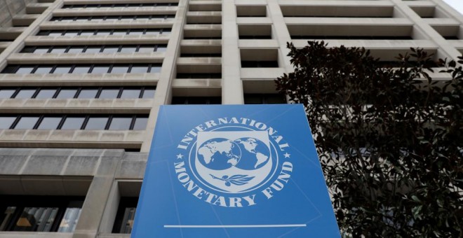 El logo del FMI en su sede en Washington. REUTERS/Yuri Gripas