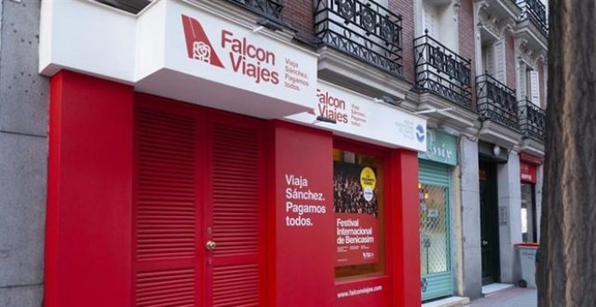 PP abre 'Falcon Viajes' al lado de la sede del PSOE