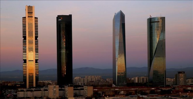 La Torre Espacio (primera desde la derecha), en una vista general de las Cuatro Torres de Madrid. - EFE