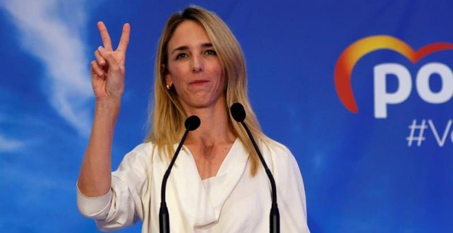 La cabeza de lista del PP al Congreso por Barcelona, Cayetana Álvarez de Toledo, interviene en el inicio de campaña para las elecciones generales del 28 de Abril. EFE/Quique García