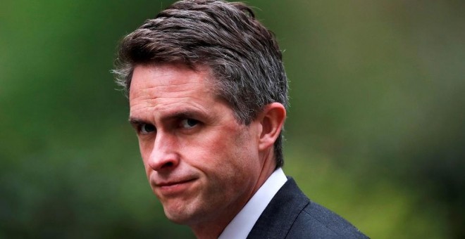 El ex ministro de Defensa, Gavin Williamson, saliendo de Downing Street en Londres, en una imagen de archivo. / REUTERS - Alkis Konstantinidis