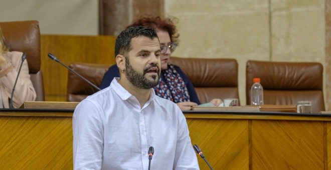 El diputado de Adelante Andalucía Chus Fernández, que defendió la PNL sobre apuestas online
