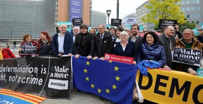 Manifestación de Puidgdemont en Bruselas. Foto publicada por Quim Torra en su perfil de Twitter.